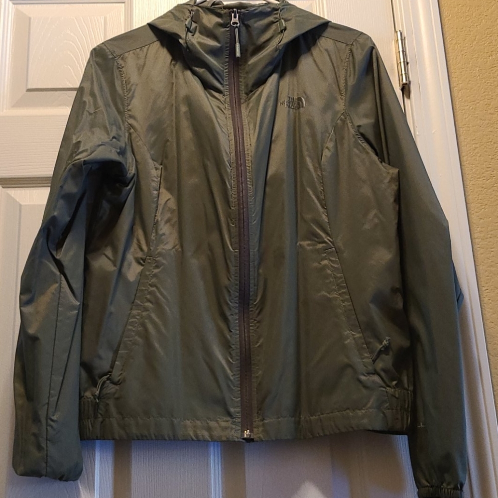 Rare Windwall hooded full zip windbreaker jacket.  Like new.